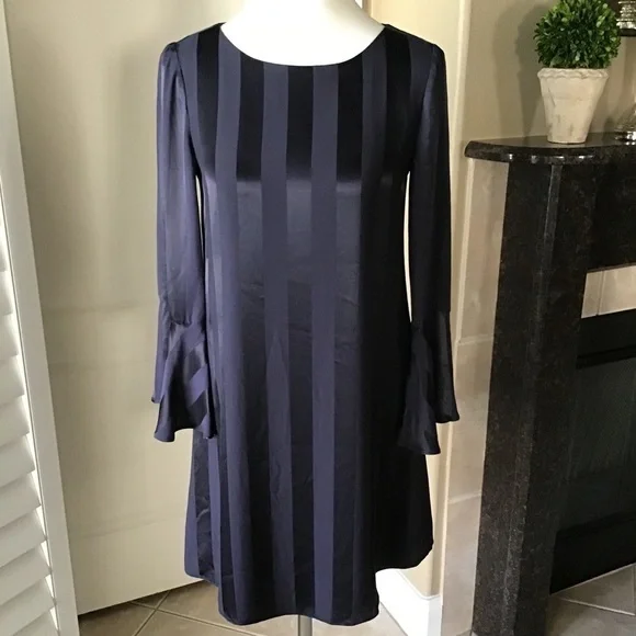 NEW Cremieux XS Navy Blue Selina Satin Striped Tulip Dress Bell Sleeves Elegant - Picture 12 of 14